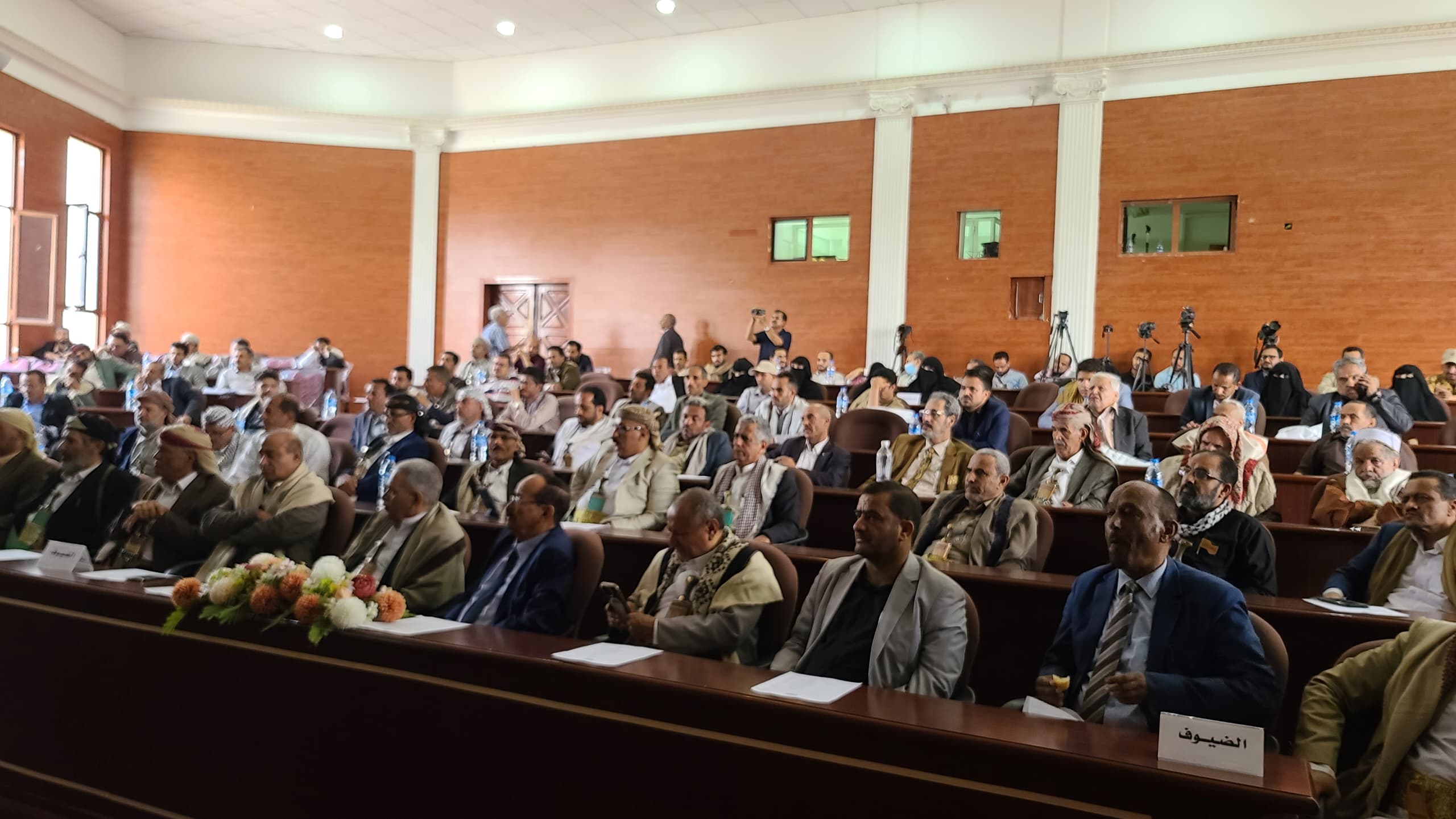 الرشيد تشارك في مؤتمر للتوعية بمخاطر الجريمة الإلكترونية في مجلس الشورى